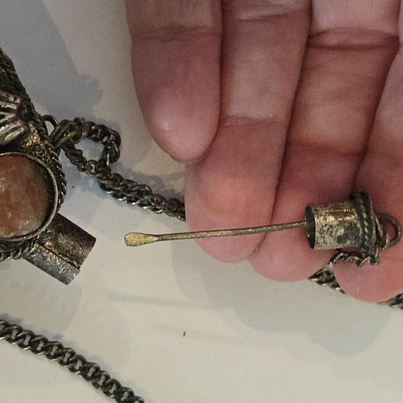 Vintage Snuff Necklace Bottle W/ Spoon Stones On Chain Perfume Unique - Picture 9 of 9